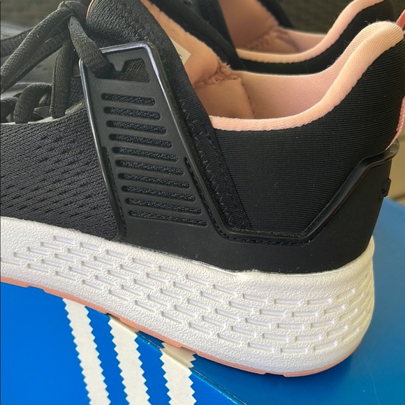 PUMA Black and Pink Running Shoes - Picture 6 of 7